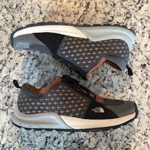 M The North Face Mountain Sneaker